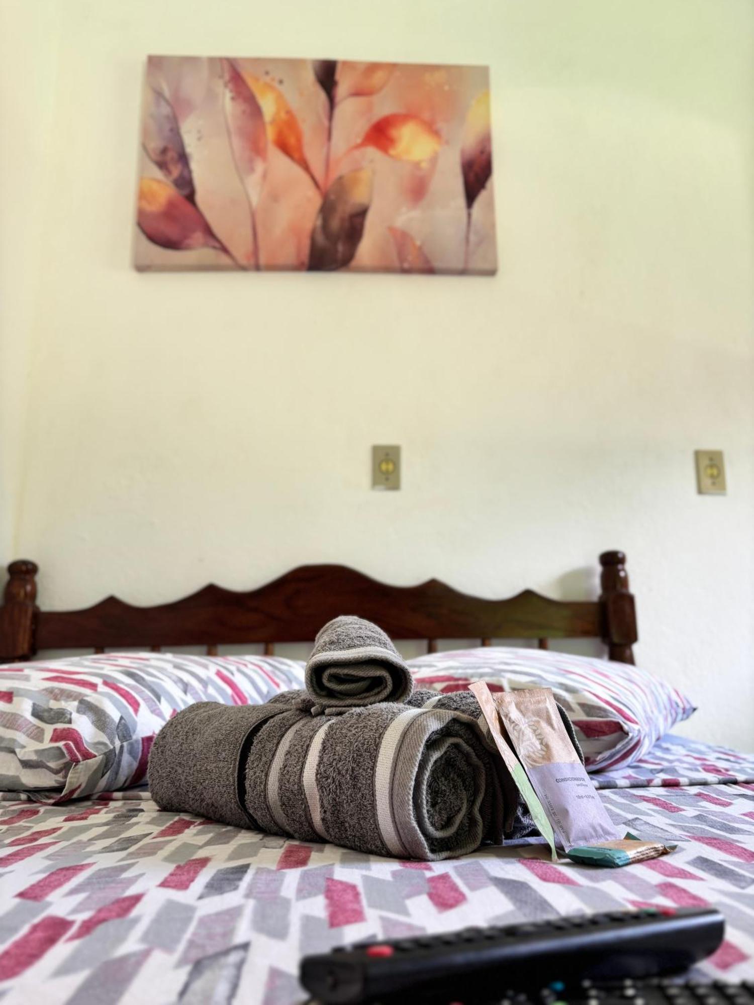 Pouso Da Celeste - Trindade Trindade  Bagian luar foto